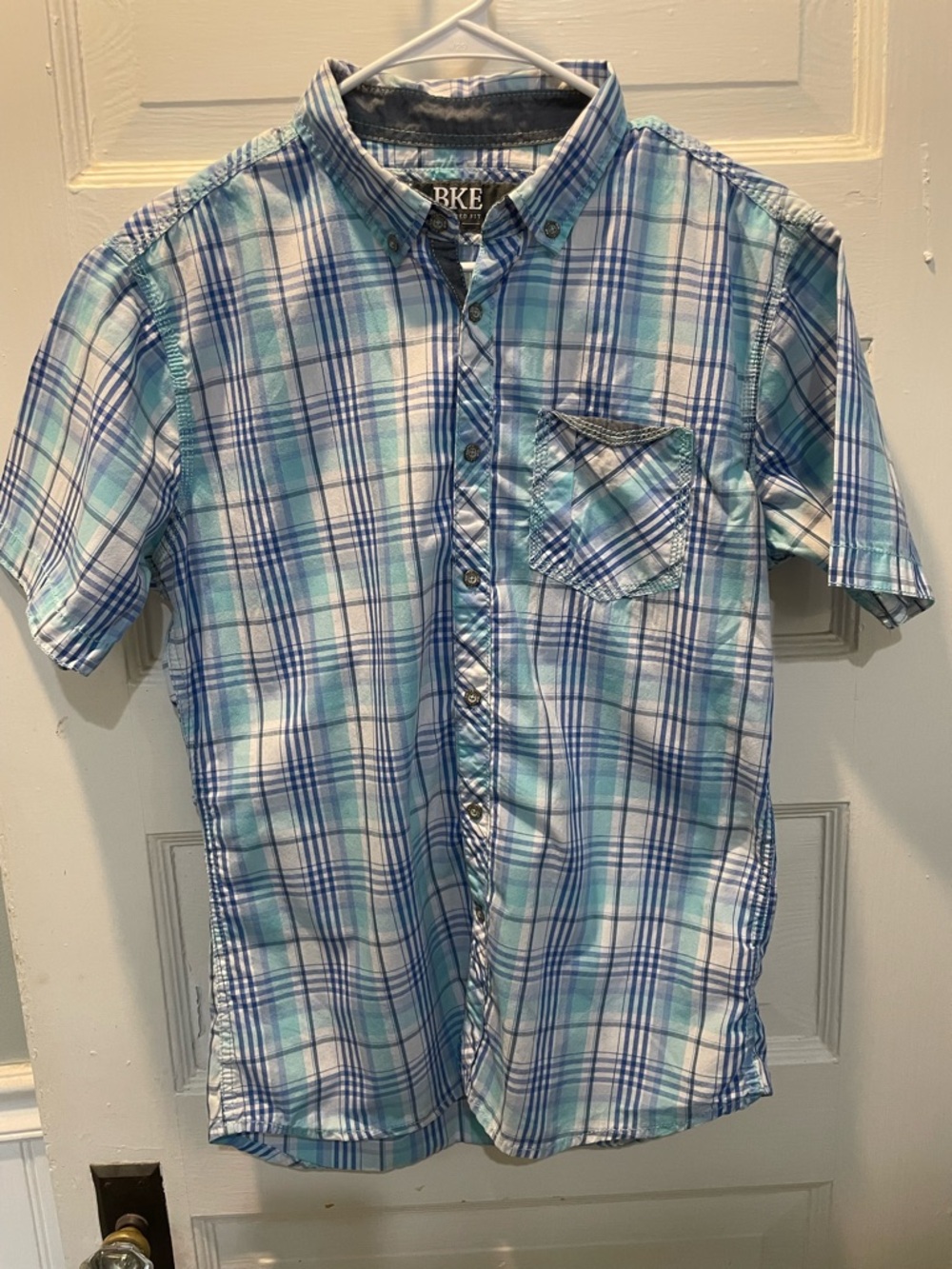 BKE Men's Short-Sleeve Plaid Button-Down Shirt, size Medium